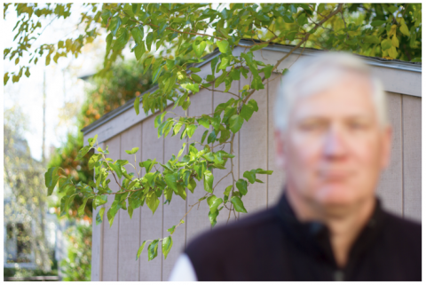  Subject out of focus due to incorrect focus and recompose technique